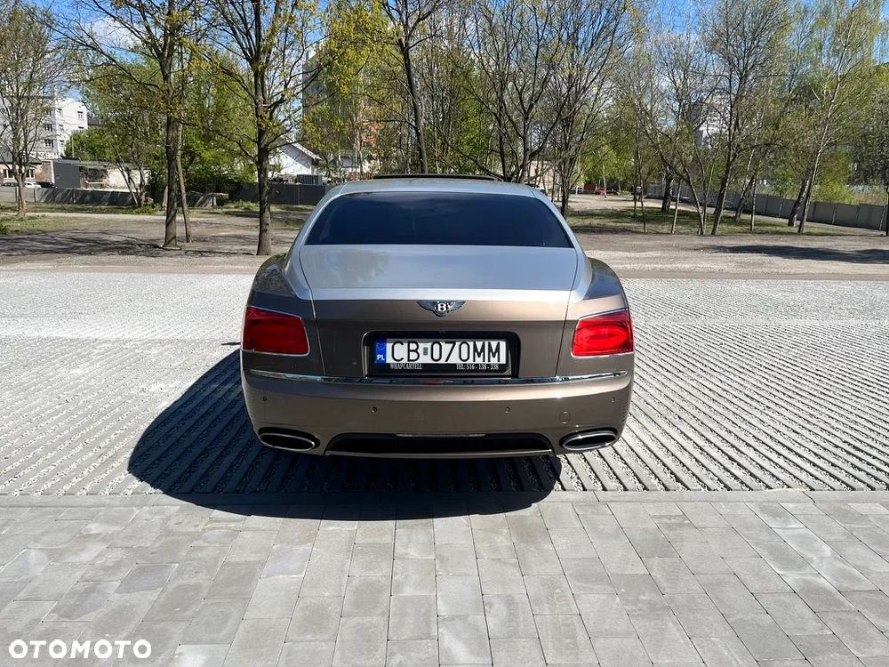 Bentley Flying Spur W12 - 5