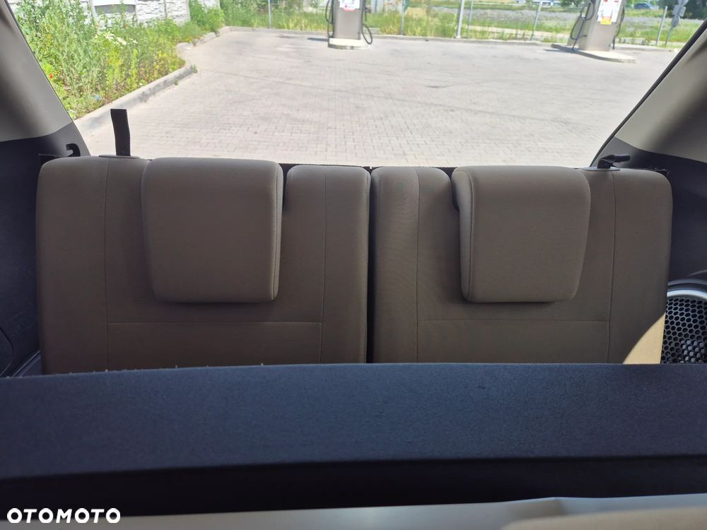 Mitsubishi Outlander 2.0 Intense - 19