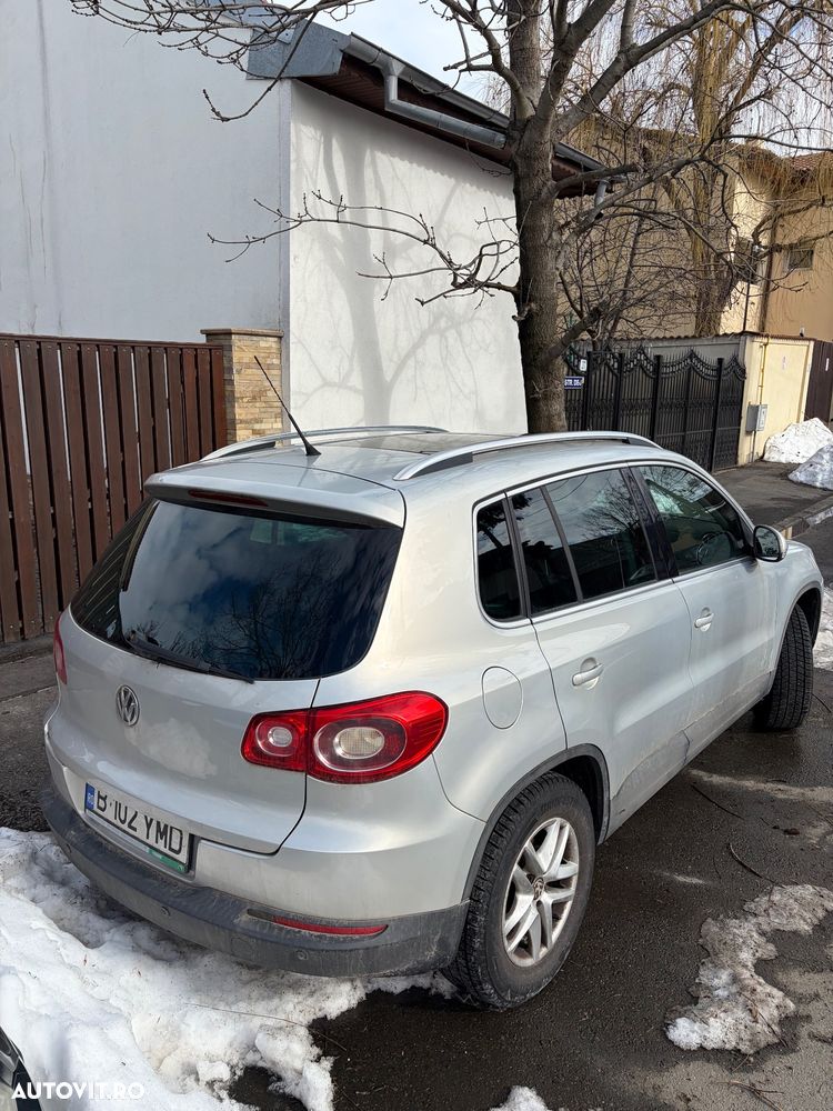 Volkswagen Tiguan - 11