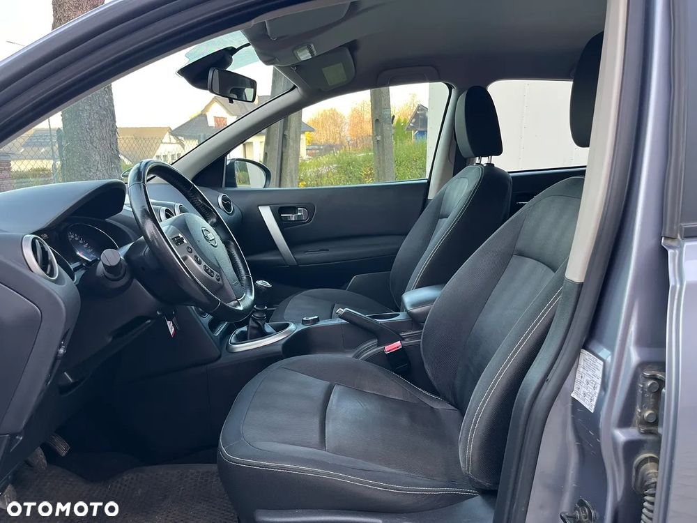 Nissan Qashqai 2.0 4x4 visia - 18