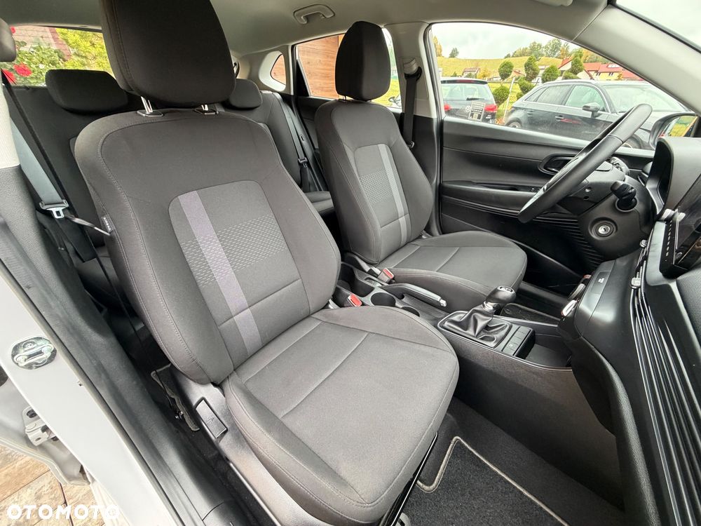 Hyundai i20 1.2 Modern - 12