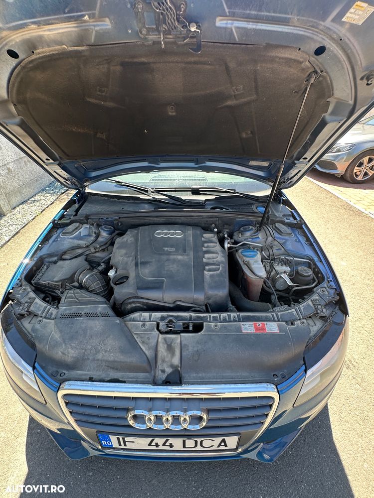 Audi A4 Limuzina 2.0 TDI B8 - 8
