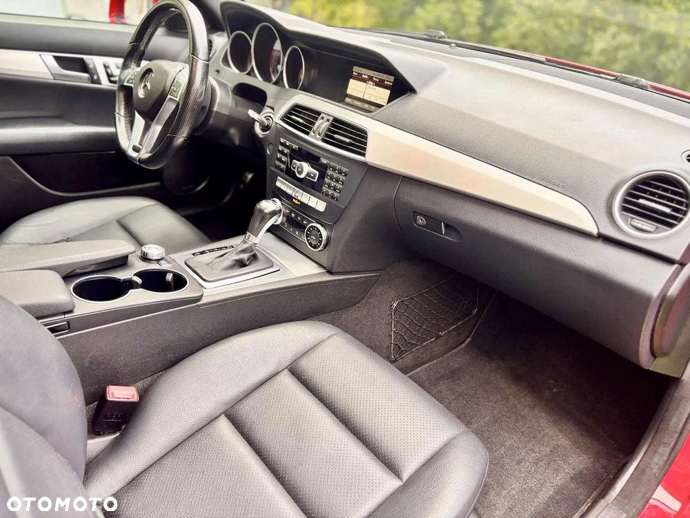 Mercedes-Benz Klasa C 350 4Matic (BlueEFFICIENCY) 7G-TRONIC Elegance - 3