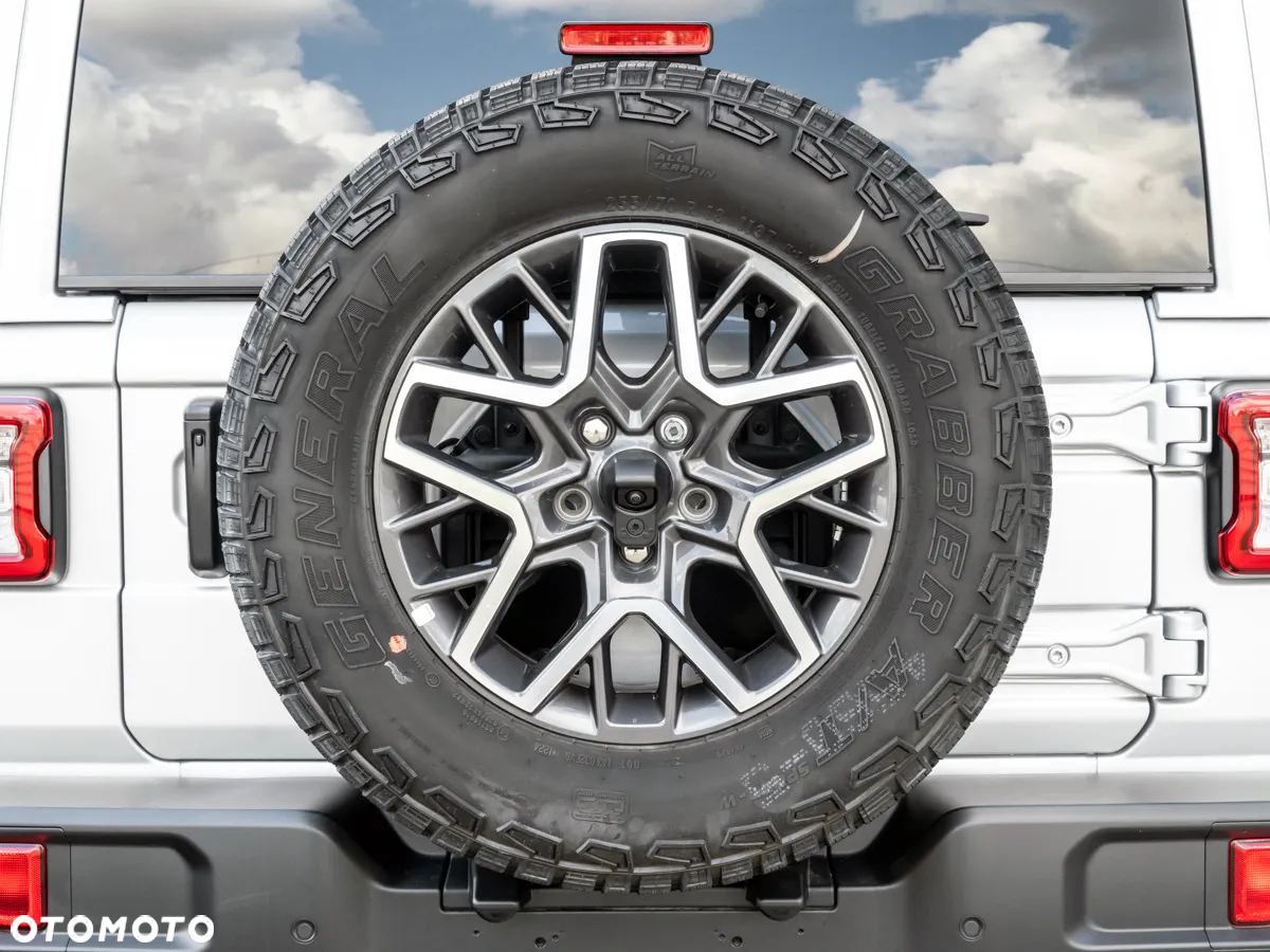 Jeep Wrangler Unlimited GME 2.0 Turbo Sahara - 16