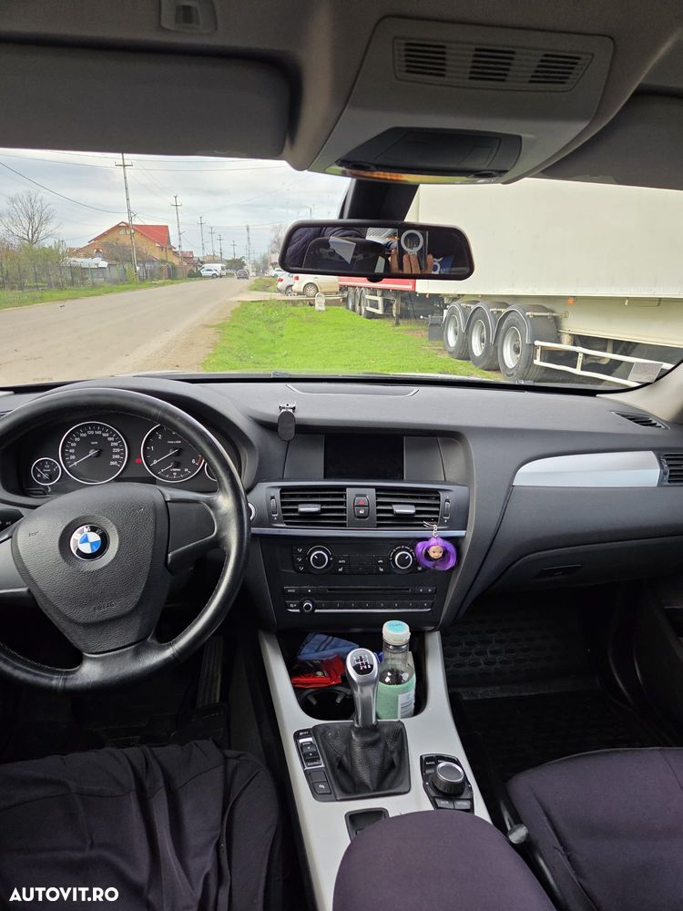 BMW X3 sDrive18d - 10