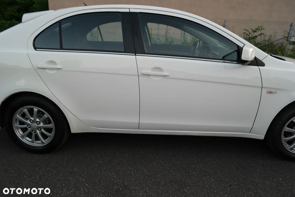 Mitsubishi Lancer - 15