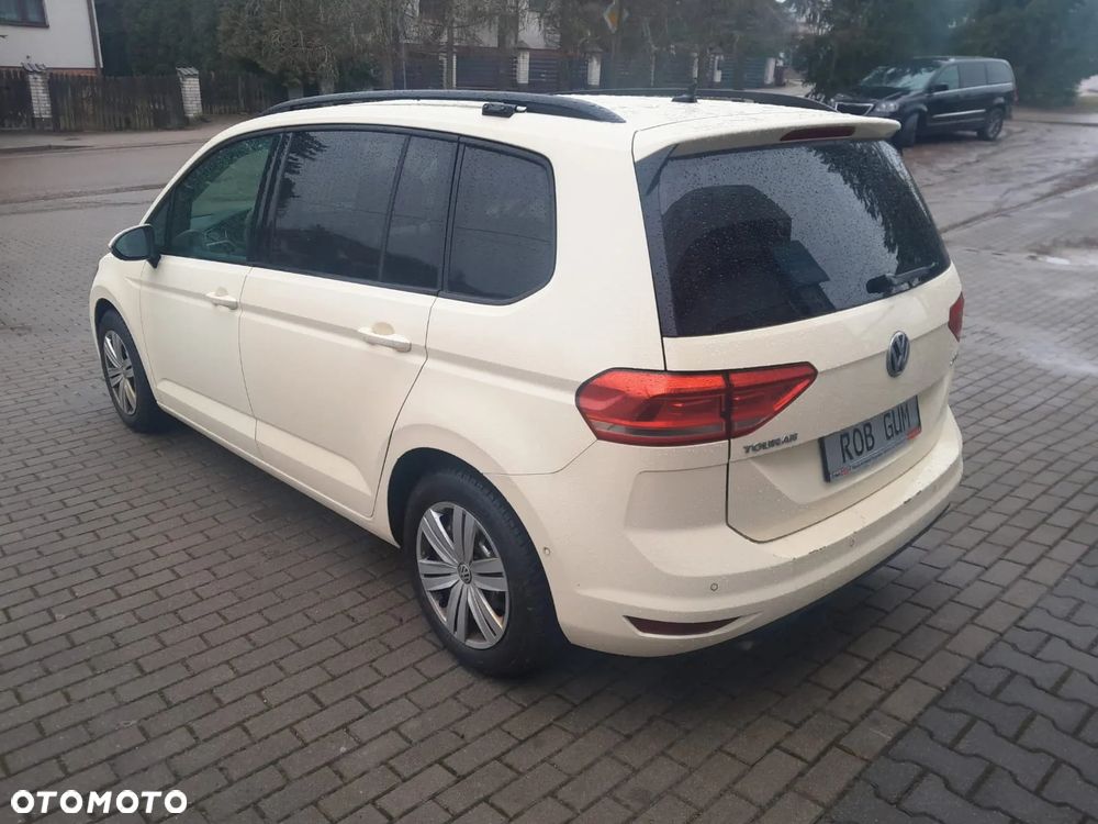Volkswagen Touran - 3