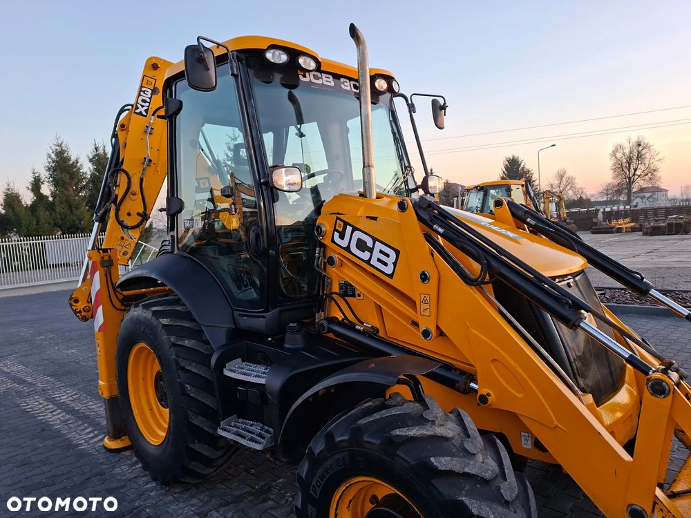 JCB 3CX Contractor Rok 2018 - 8