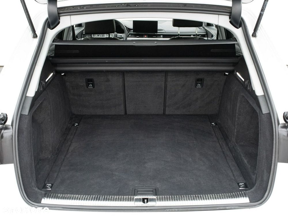 Audi A4 Avant 35 TFSI mHEV S tronic - 28