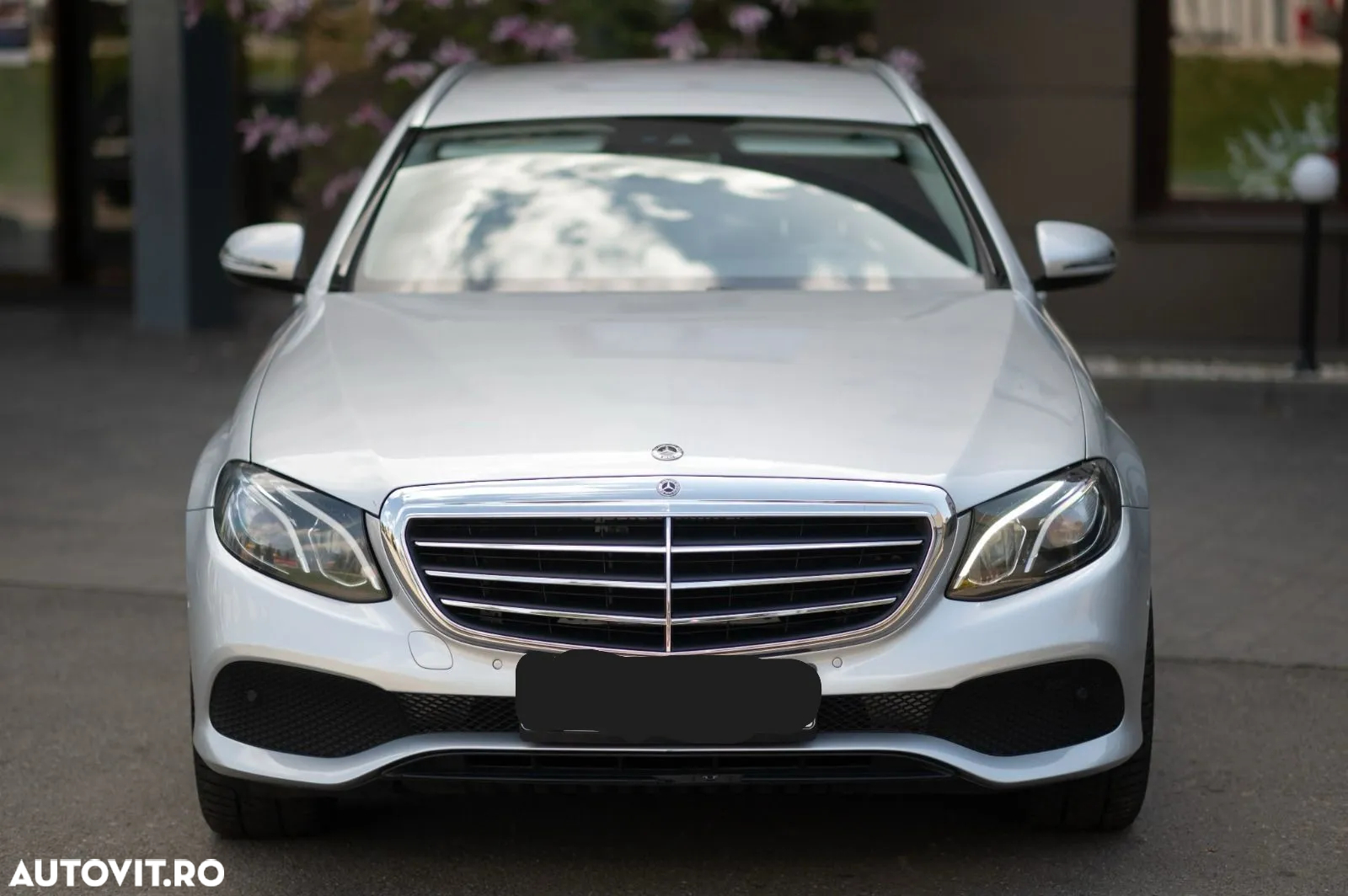 Mercedes-Benz E 220 d T-Modell Aut. - 2