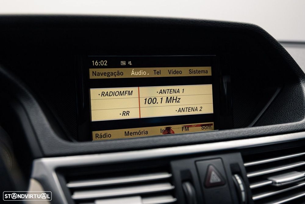 Mercedes-Benz E 250 BlueTEC Avantgarde Auto - 34