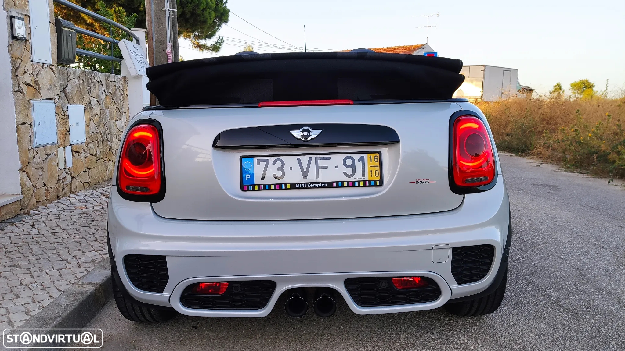 MINI Cabrio John Cooper Works Sport Aut. - 11