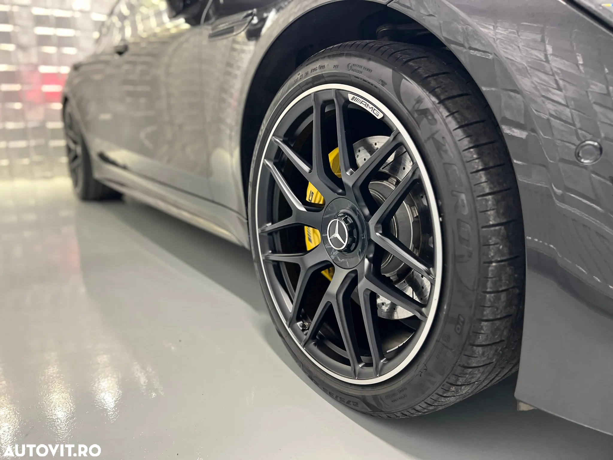 Mercedes-Benz AMG GT 63 4MATIC+ - 7