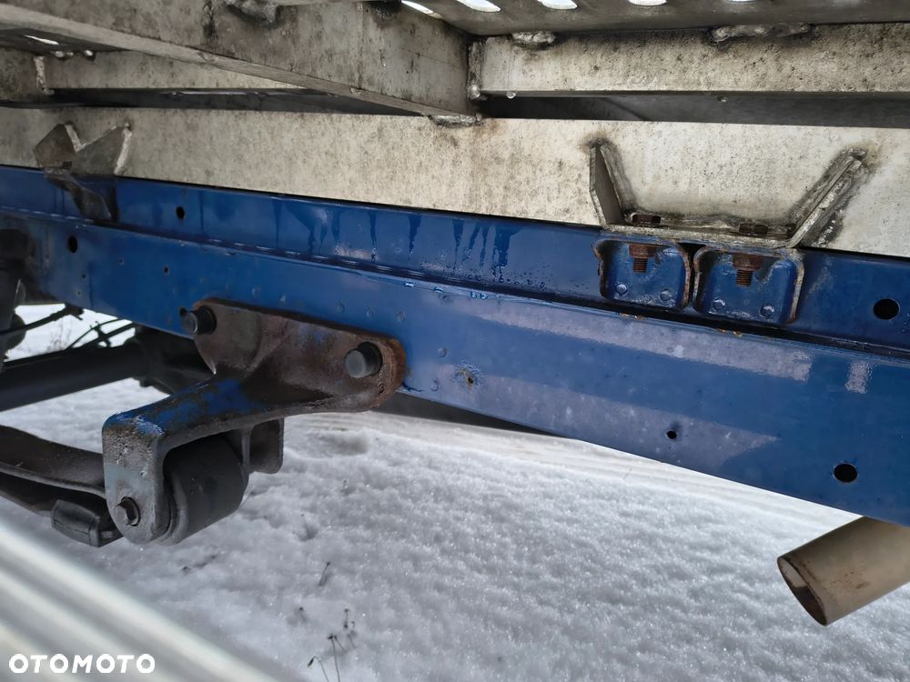 Mercedes-Benz Sprinter - 19