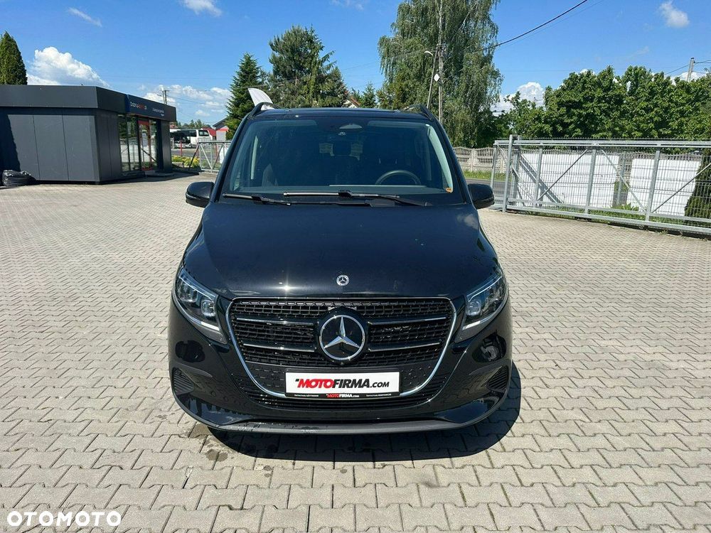 Mercedes-Benz Klasa V - 9