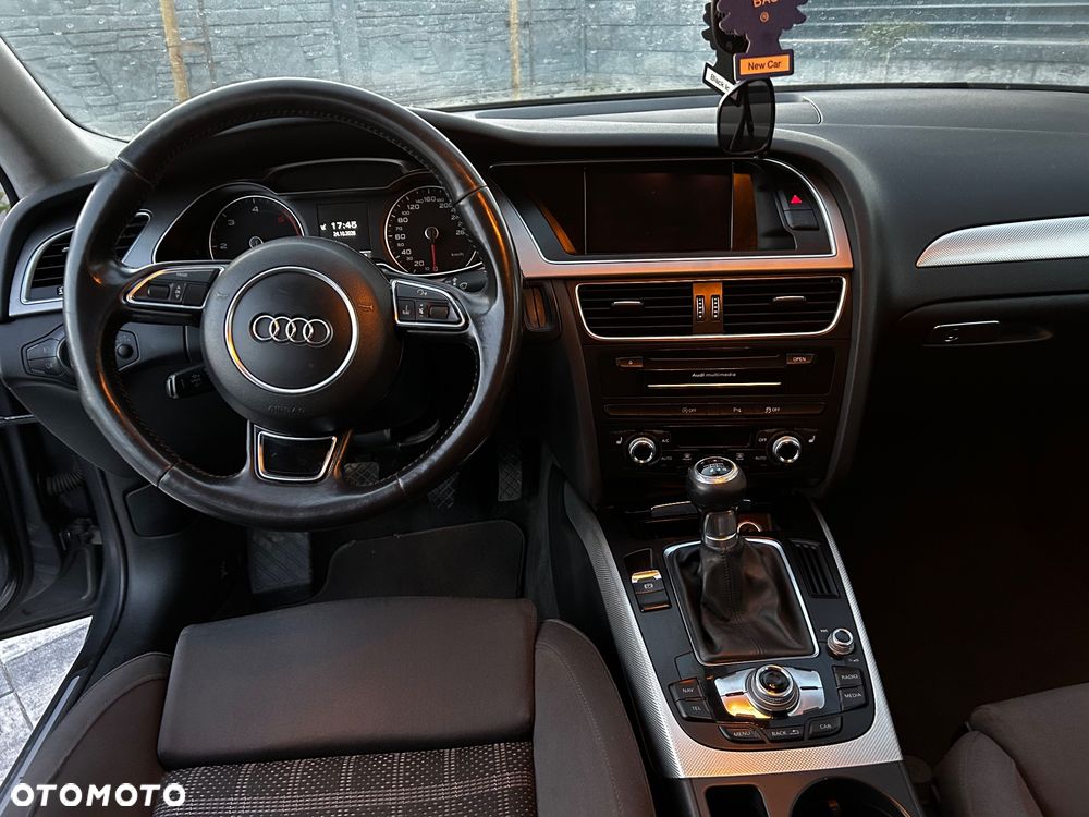 Audi A4 Avant - 11