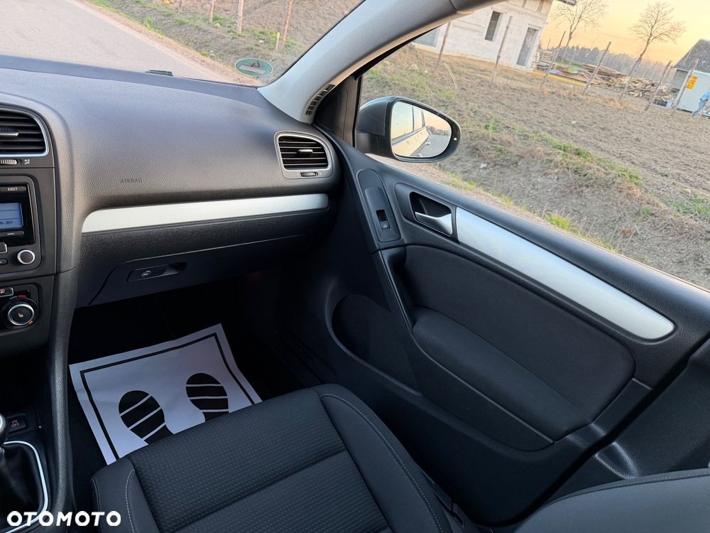 Volkswagen Golf 1.6 TDI DPF BlueMotion Technology Team - 31