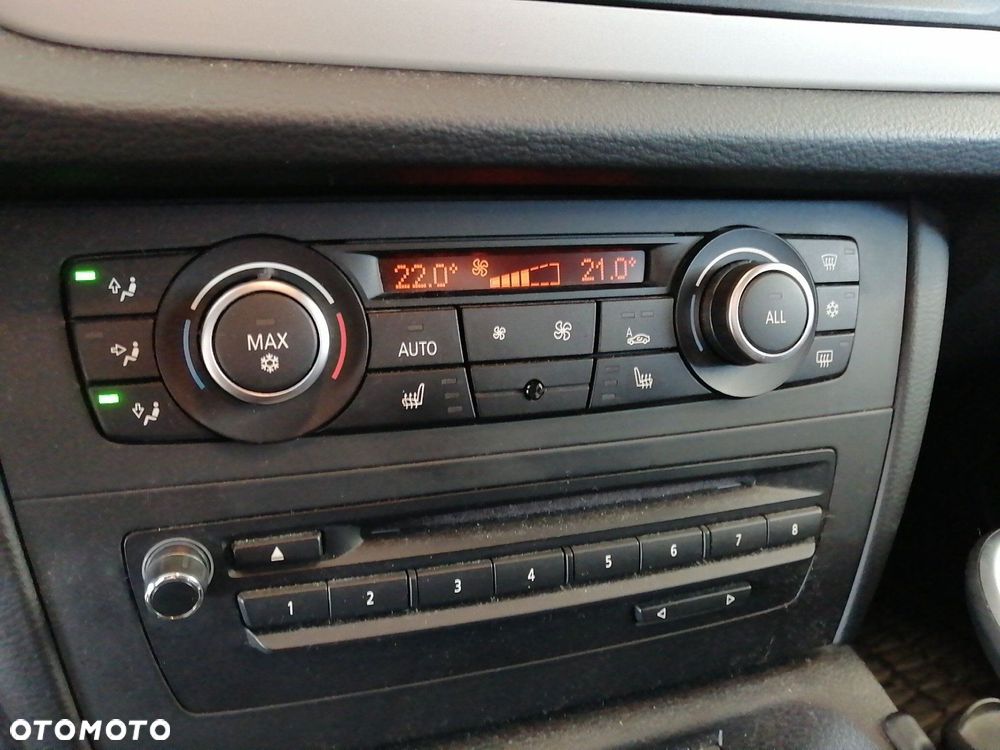 BMW X1 xDrive18d Sport Line - 11