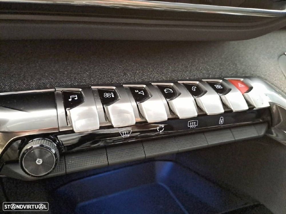 Peugeot 5008 1.5 BlueHDi Allure Pack EAT8 - 21