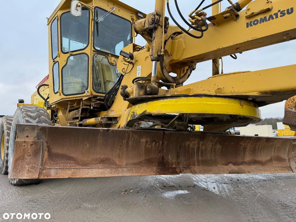 Komatsu GD 705A-4 Równiarka / 17,5 tony / - 14