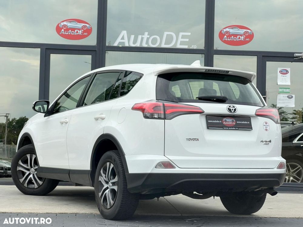 Toyota RAV4 - 4
