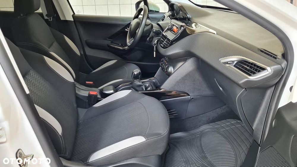 Peugeot 2008 1.2 VTi/Pure Tech Access - 19