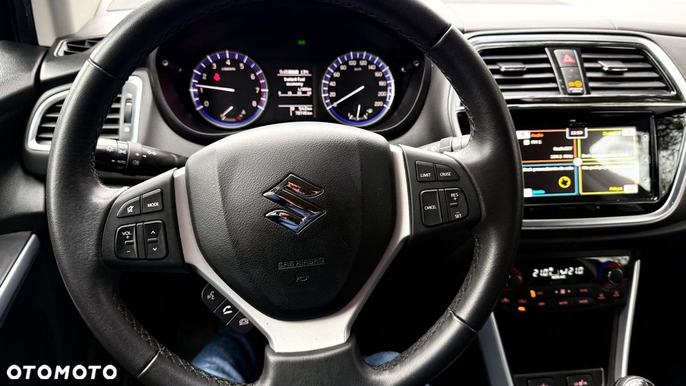 Suzuki SX4 S-Cross 1.0 T Premium 4WD - 18