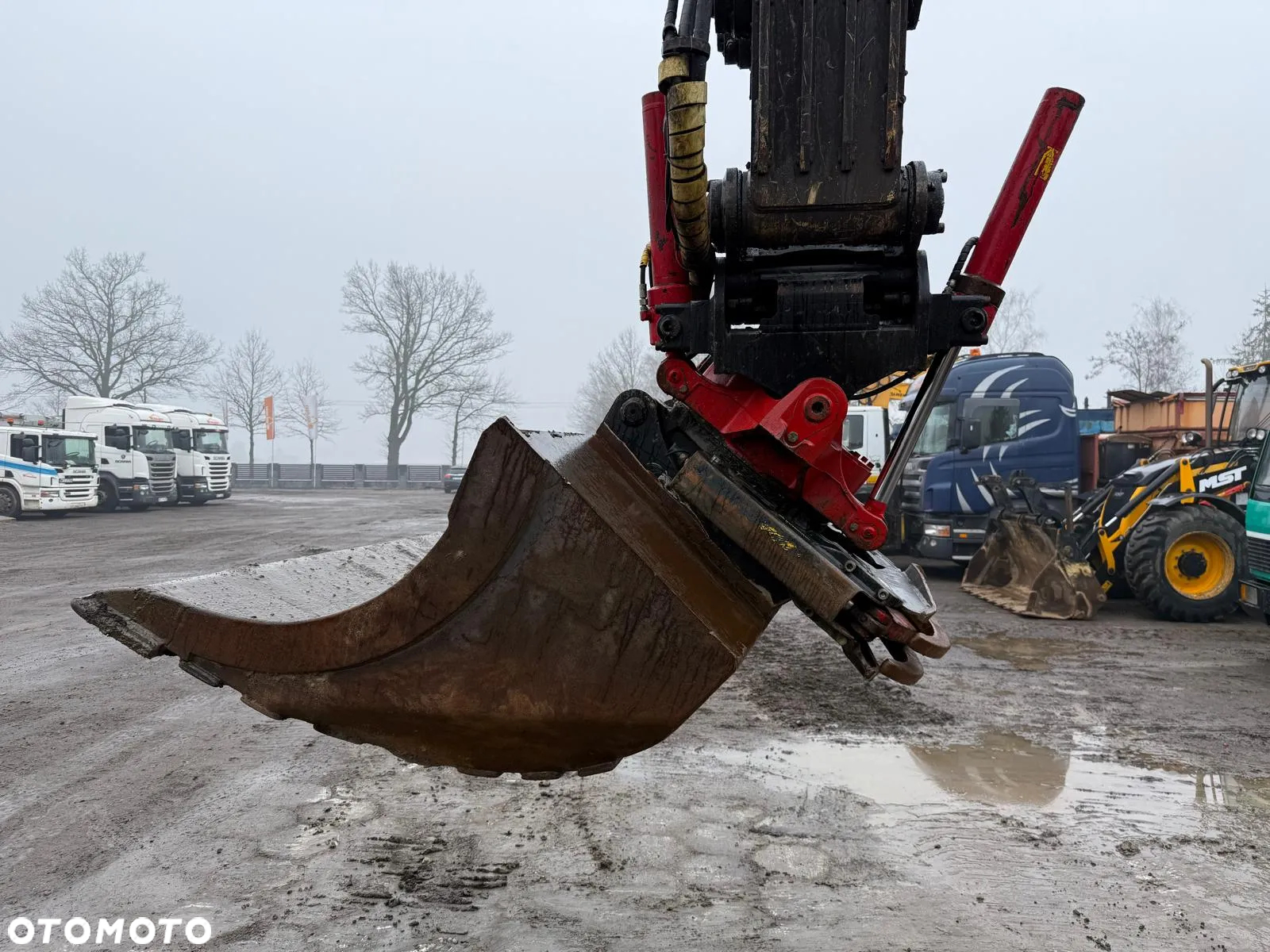 Volvo EC 250DL - 11