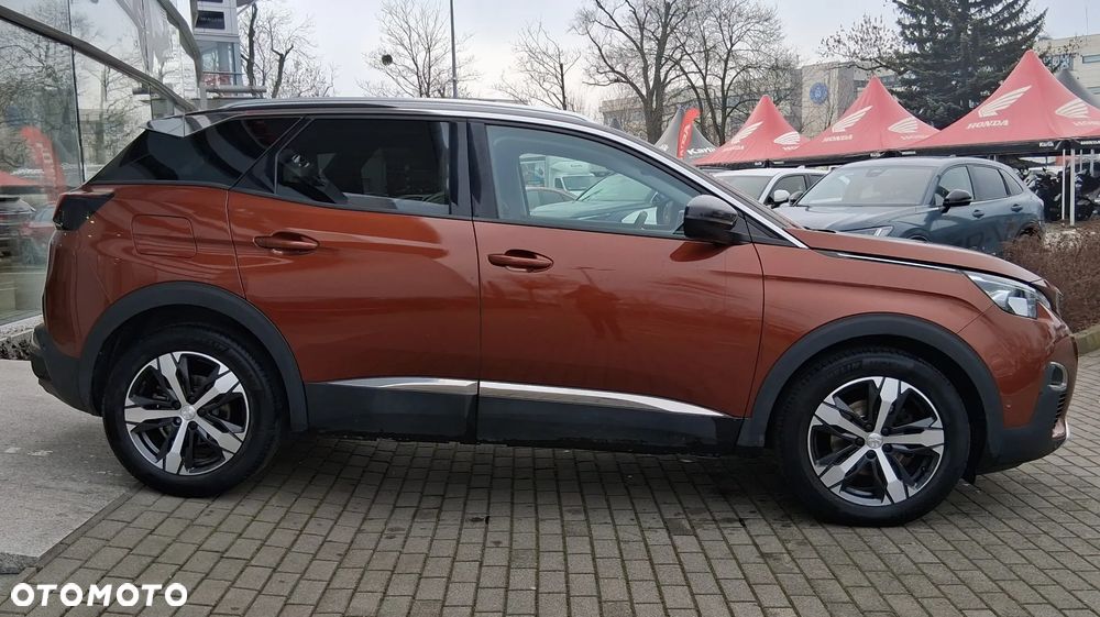 Peugeot 3008 1.2 PureTech Allure S&S EAT8 - 5