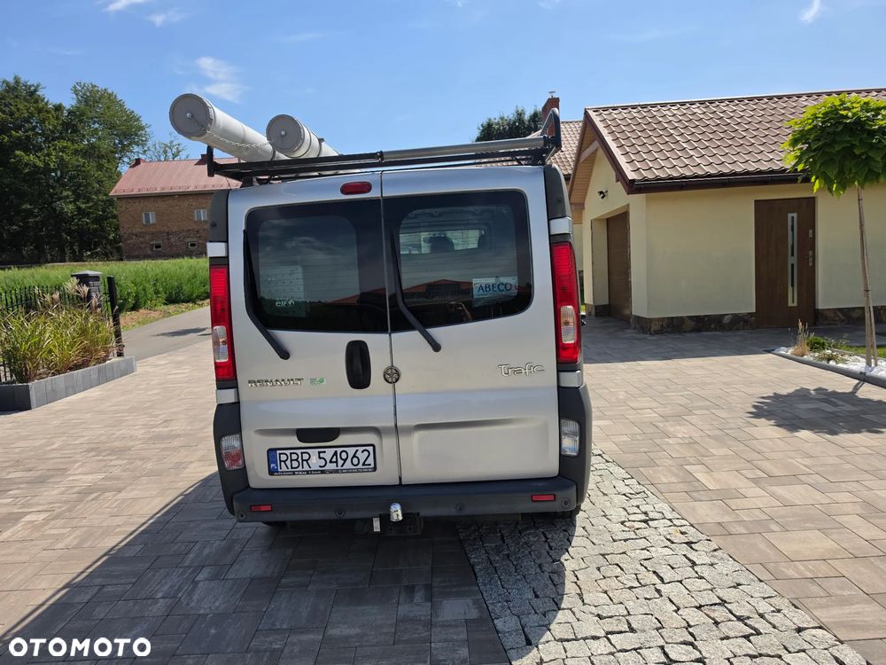 Renault TRAFIC - 10