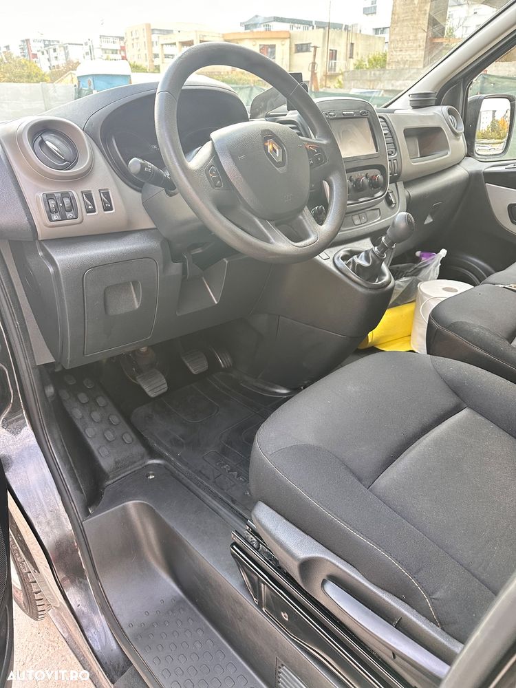 Renault Trafic - 8
