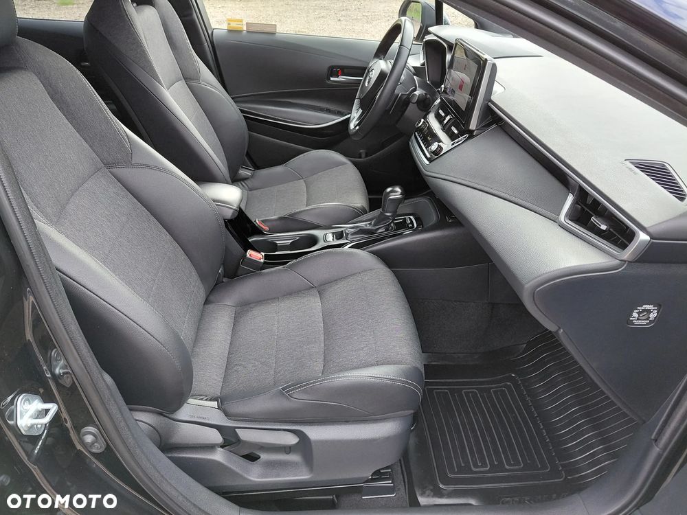 Toyota Corolla 2.0 Hybrid Comfort - 29