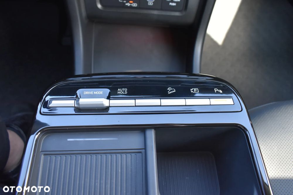Hyundai Tucson 1.6 T-GDi HEV Platinum 2WD - 17