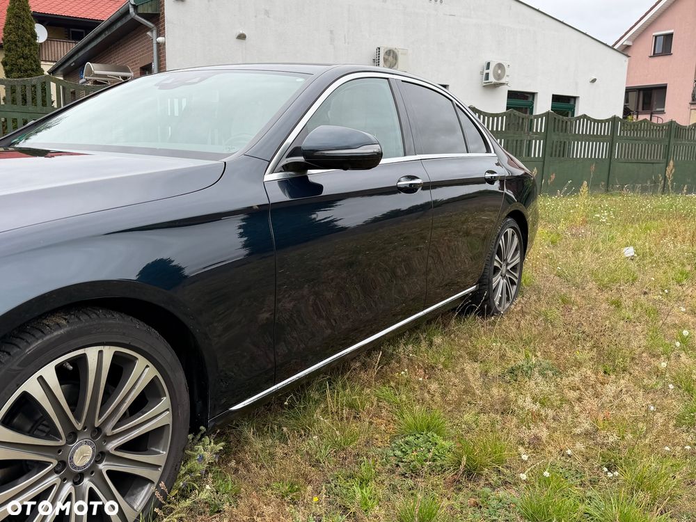 Mercedes-Benz Klasa E 220 d Business Edition 9G-TRONIC - 27