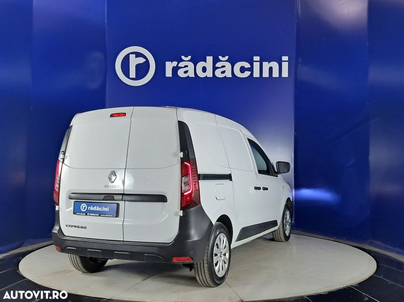 Renault Express - 7