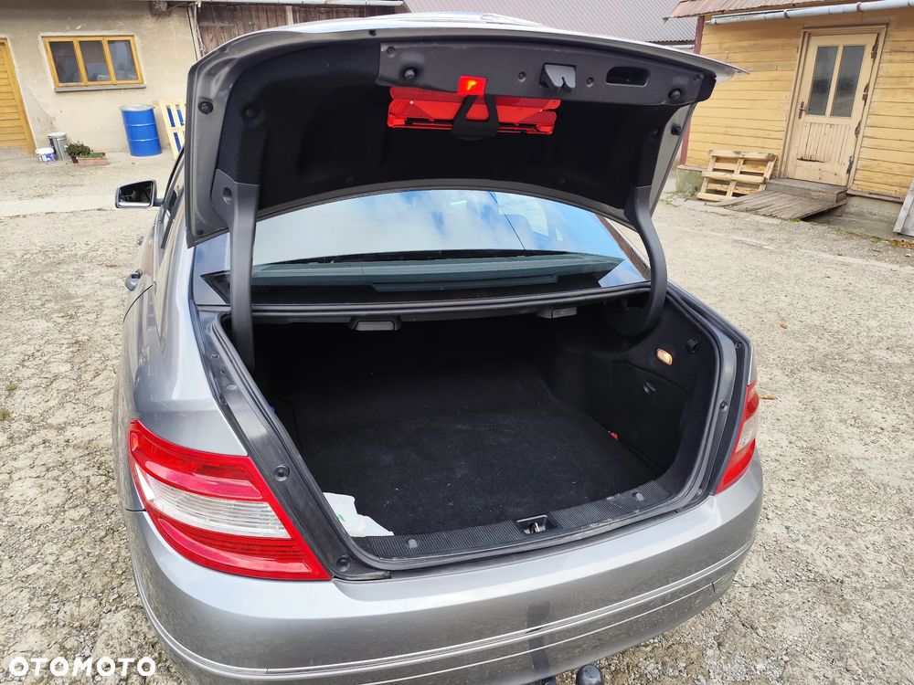 Mercedes-Benz CLK - 4