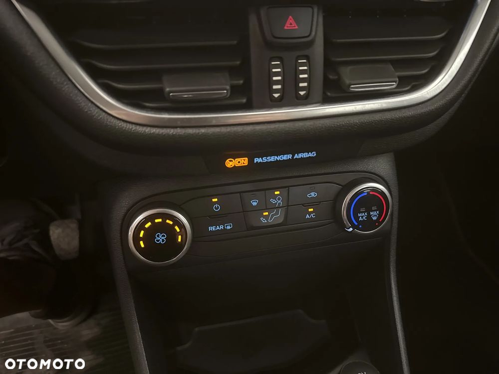 Ford Fiesta 1.1 Connected - 16