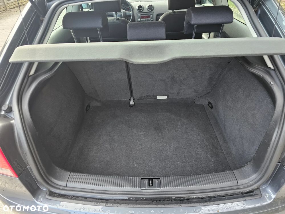 Audi A3 Sportback 1.6 Attraction - 13