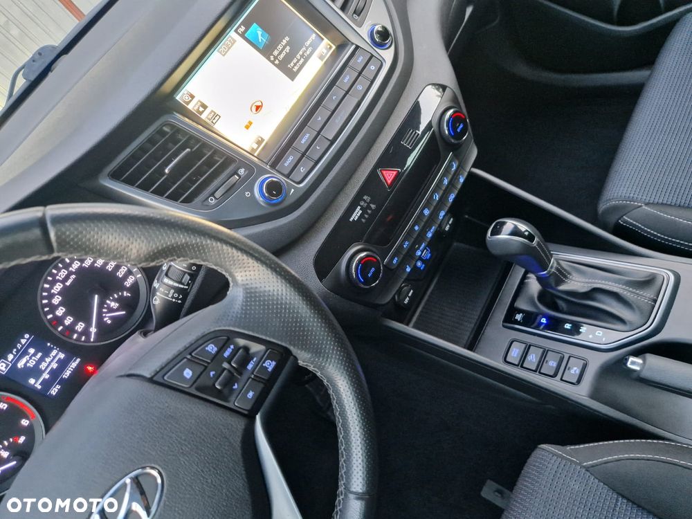 Hyundai Tucson - 16