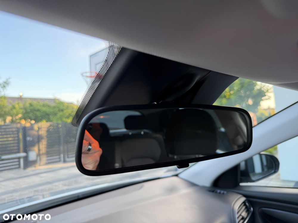 Hyundai i30 1.5 DPI Classic + - 29