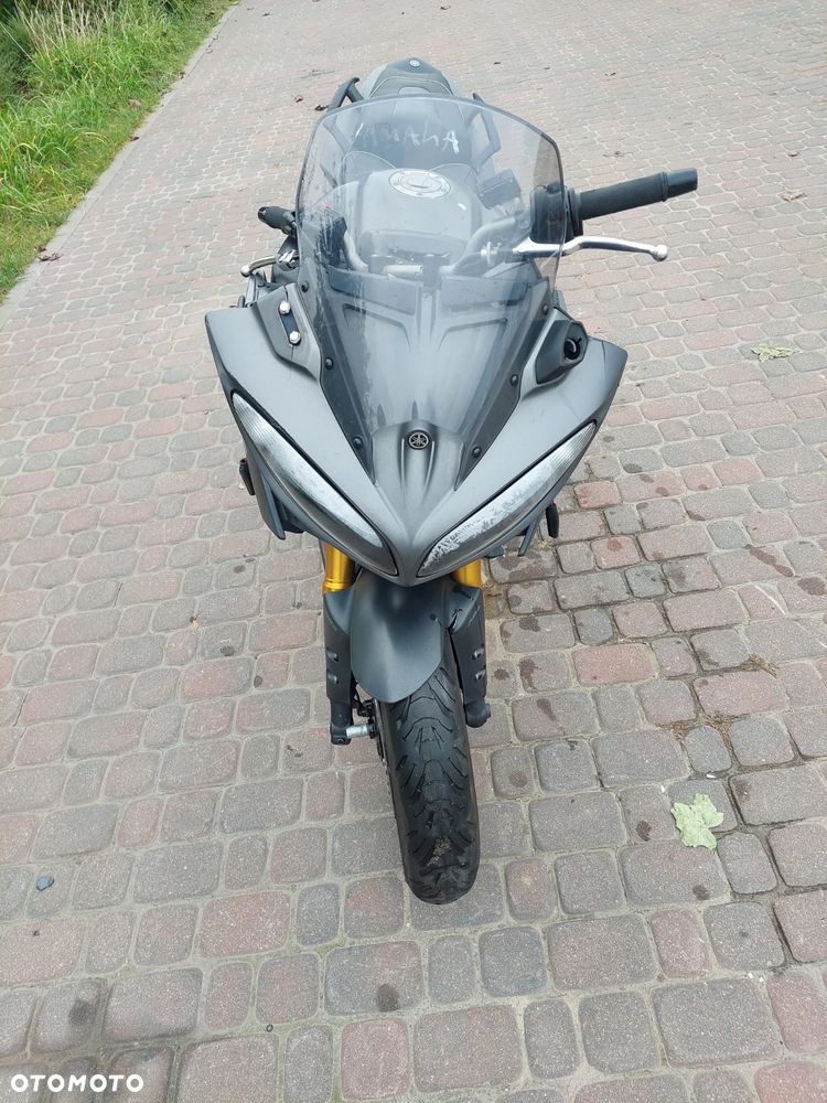 Yamaha FZ8 - 8