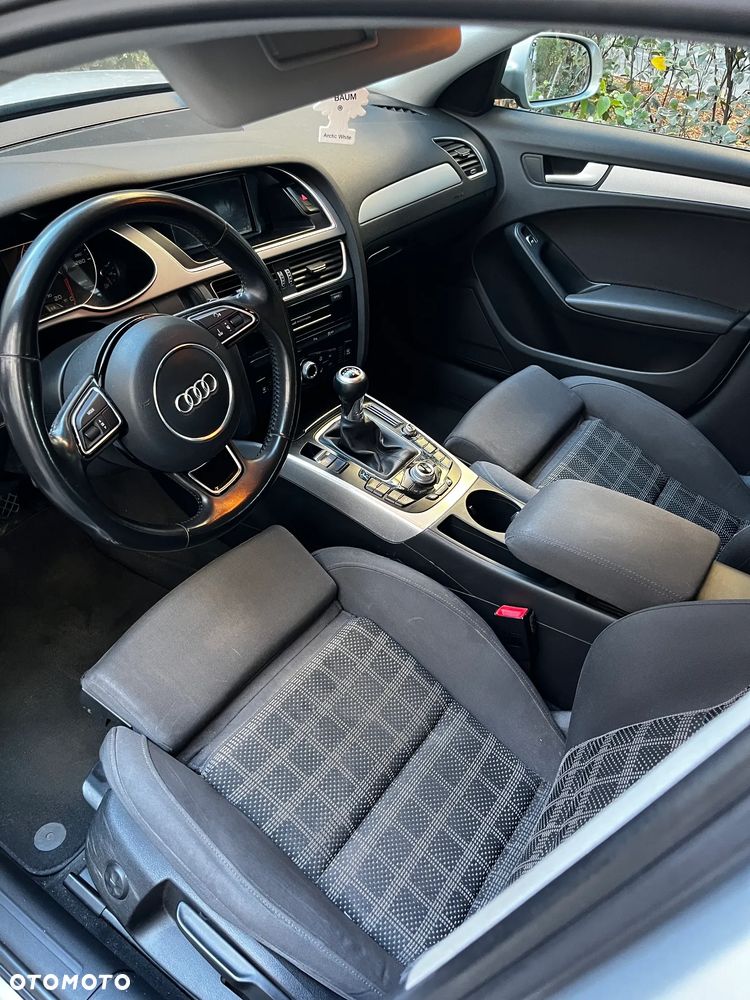 Audi A4 Avant - 16