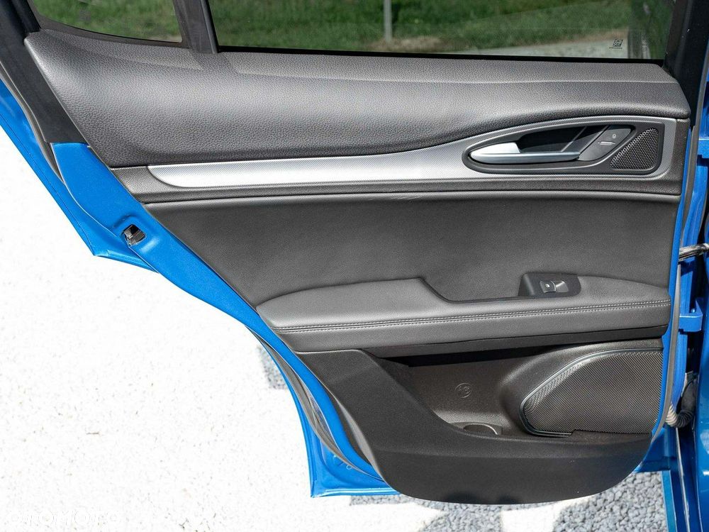 Alfa Romeo Stelvio 2.0 Turbo Veloce Q4 - 23