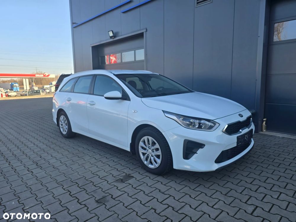 Kia Ceed - 1