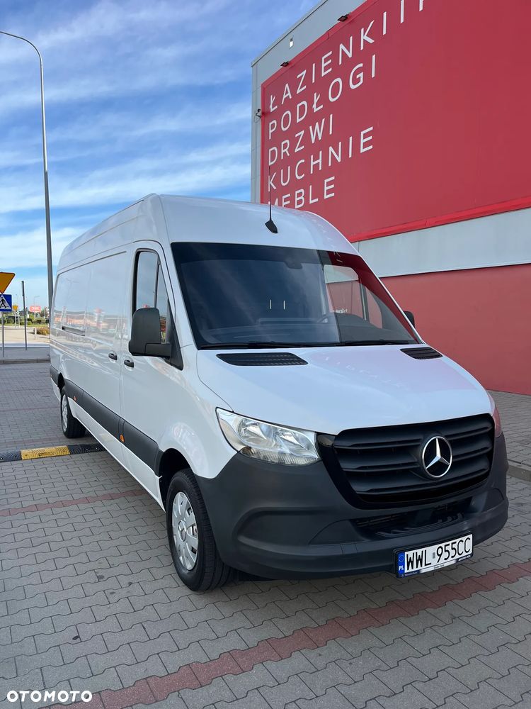 Mercedes-Benz Sprinter - 1