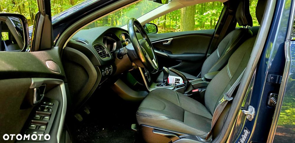 Volvo V40 Cross Country - 26