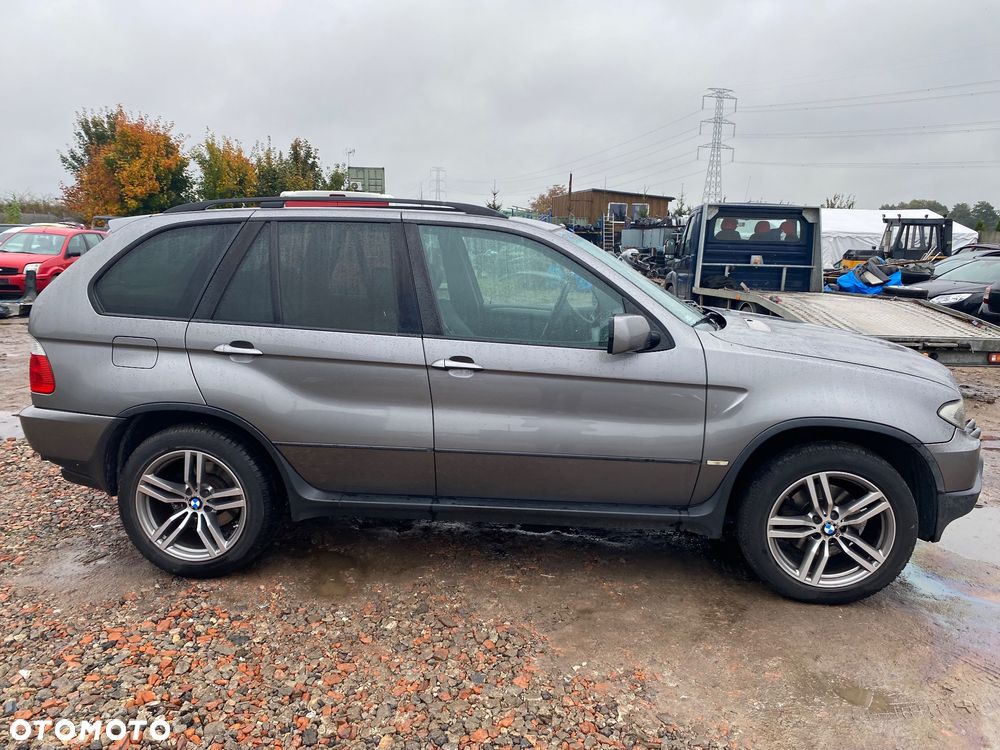 BMW X5 4.4 i Edition Exclusive Sport - 4