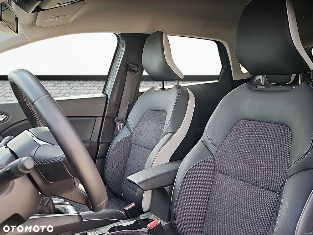 Renault Captur - 13