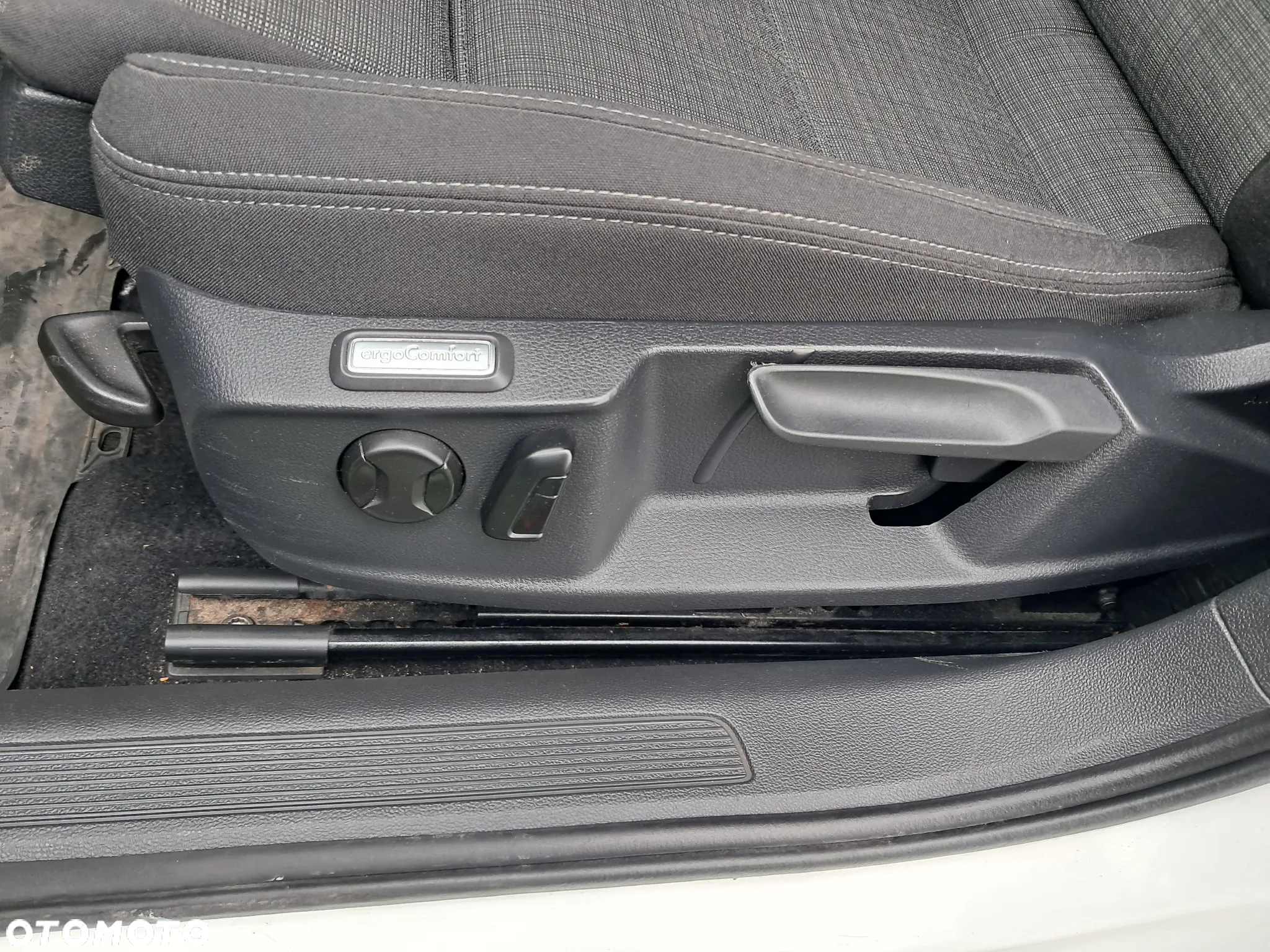 Volkswagen Passat 2.0 TDI BMT Comfortline DSG7 - 26