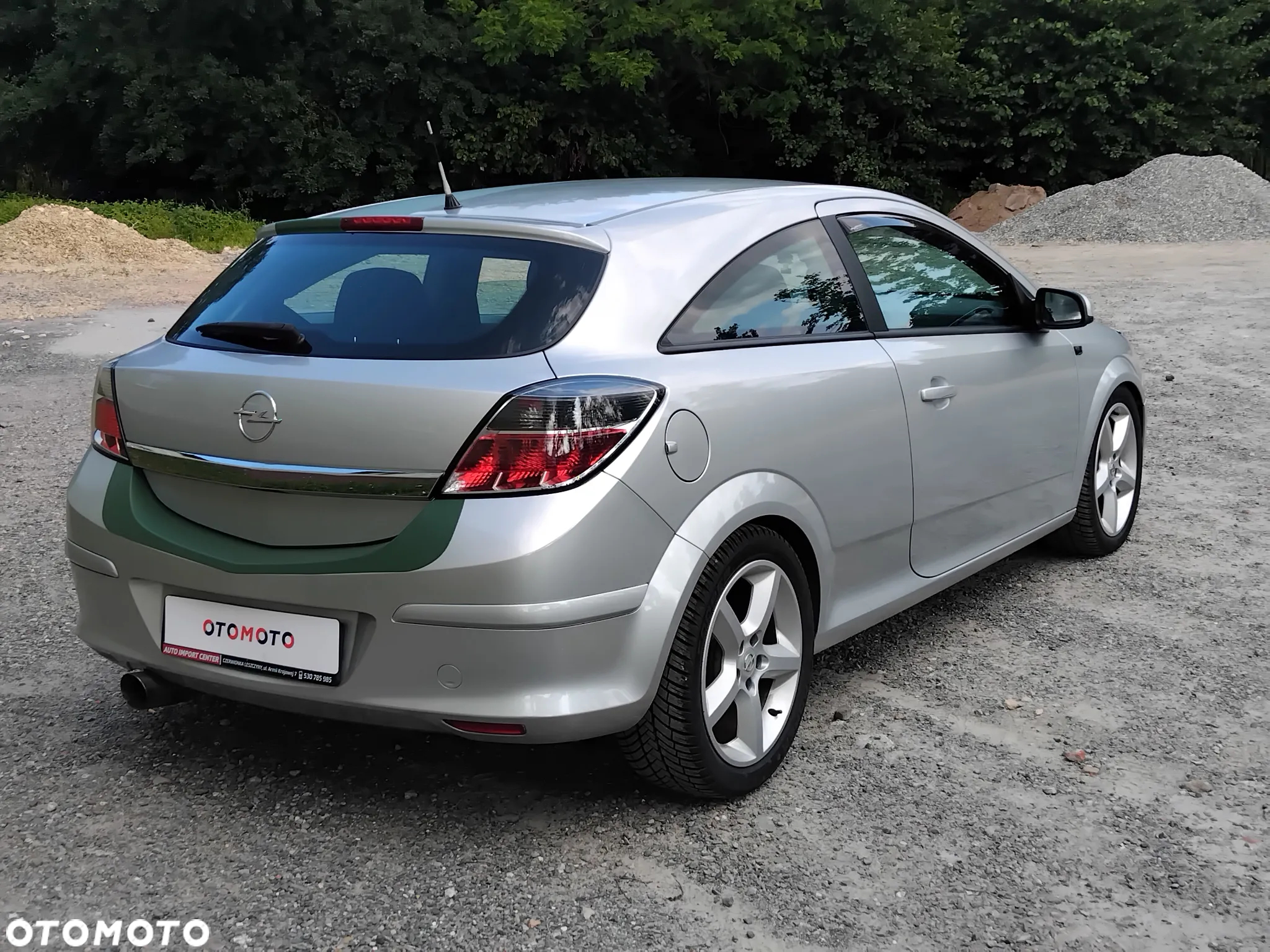 Opel Astra GTC 1.6 - 18